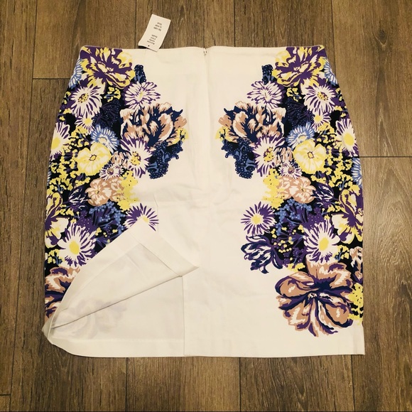 Ricki’s Spring Flower Skirt US 14 - Picture 2 of 3